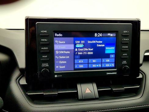 Used 2020 Toyota RAV4 LE FWD image 10