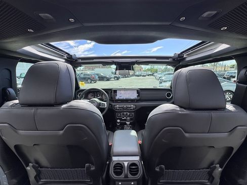 New 2026 Jeep Wrangler Unlimited Sahara AWD/4WD image 24
