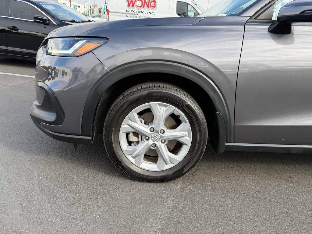 Used 2025 Honda HR-V LX image 5