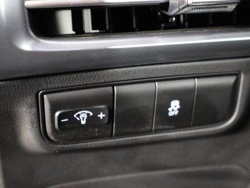 Used 2025 Hyundai Tucson SE FWD image 22