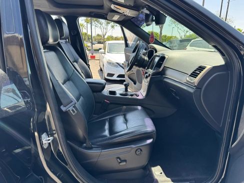 Used 2015 Jeep Grand Cherokee Limited RWD image 11