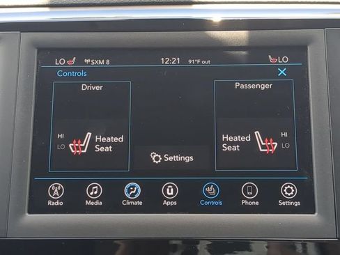 Used 2018 Chrysler Pacifica Touring-L FWD image 27