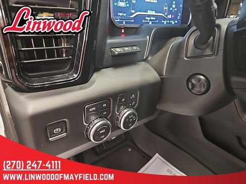 Used 2023 GMC Sierra 1500 AT4X image 19