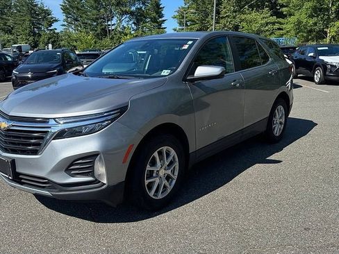 Used 2024 Chevrolet Equinox LT AWD/4WD image 3