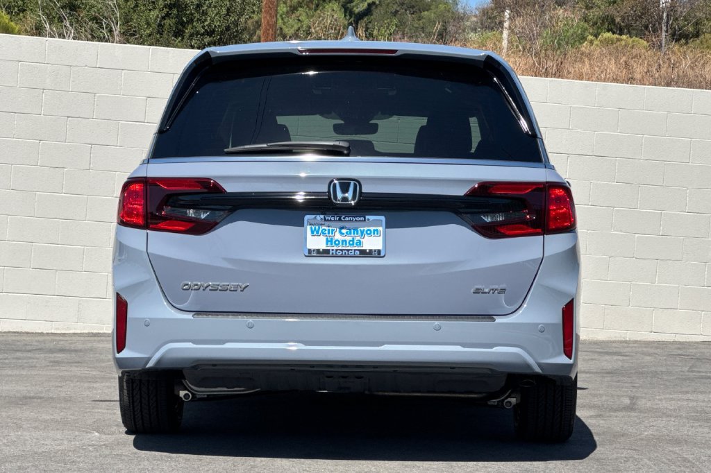 New 2027 Honda Odyssey Elite image 9