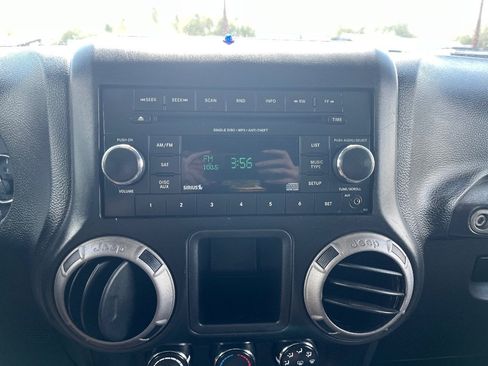 Used 2016 Jeep Wrangler Unlimited Sport w/ Max Tow Package AWD/4WD image 13