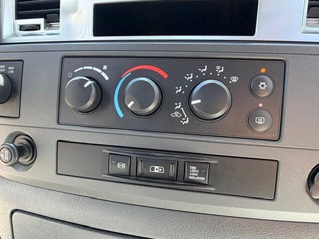 Used 2009 Dodge Ram 2500 Truck SLT w/ Popular Equipment Group AWD/4WD image 38