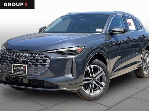 Used 2025 Audi Q5 Premium AWD/4WD image 1