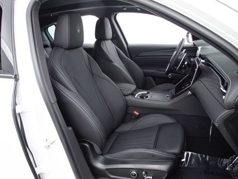 New 2026 Maserati Grecale Modena AWD/4WD image 11