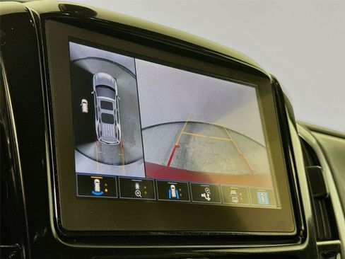 Used 2023 Chevrolet Traverse LT w/ Midnight/Sport Edition AWD/4WD image 14