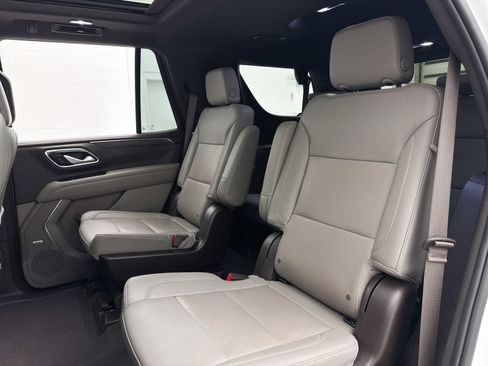 Used 2022 Chevrolet Tahoe LT w/ Luxury Package AWD/4WD image 32