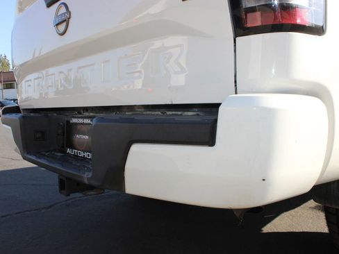 Used 2022 Nissan Frontier SV image 38
