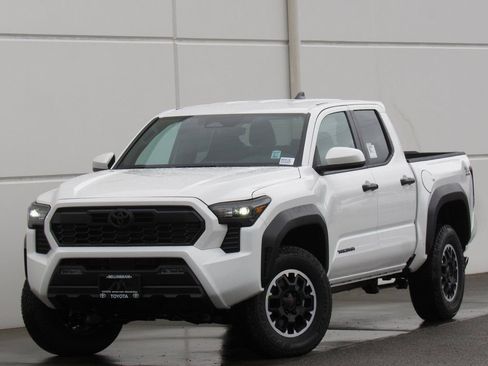 New 2025 Toyota Tacoma TRD Off-Road AWD/4WD image 1