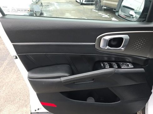 Used 2022 Kia Sorento SX image 15