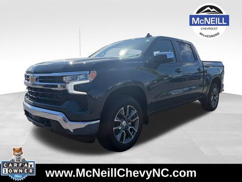 Used 2025 Chevrolet Silverado 1500 LT AWD/4WD image 3