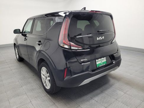 Used 2023 Kia Soul LX w/ LX Technology Package FWD image 5