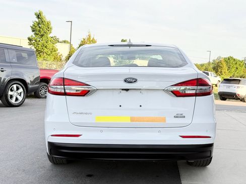 Used 2020 Ford Fusion SE FWD image 8