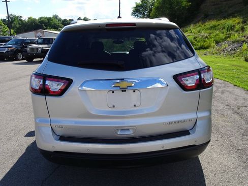 Used 2015 Chevrolet Traverse LT w/ Style and Technology Package AWD/4WD image 7