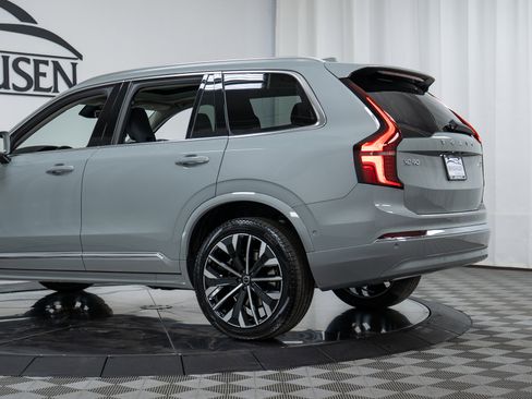 New 2026 Volvo XC90 B6 Plus w/ Protection Package Premier image 30