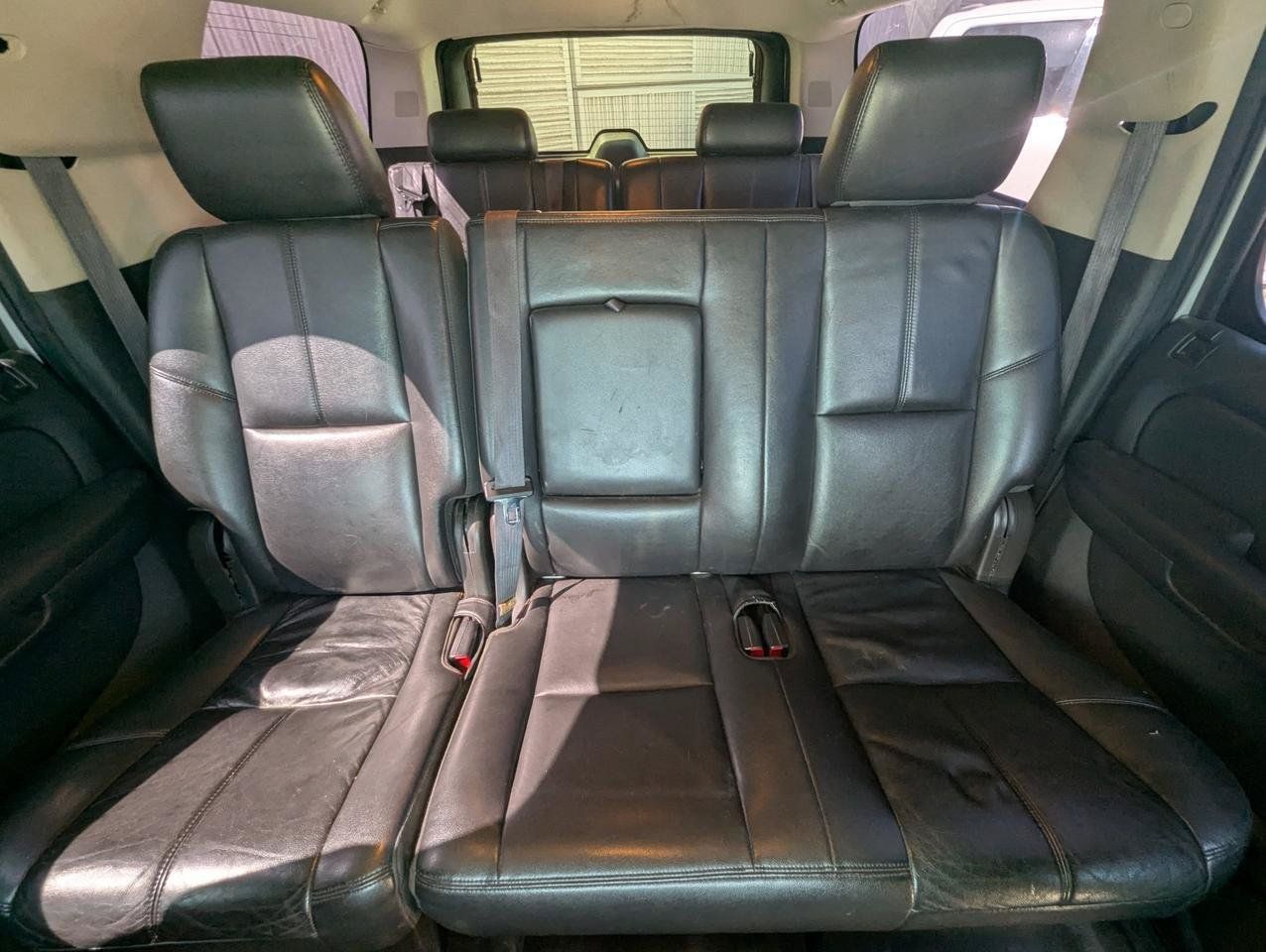 Used 2013 GMC Yukon XL SLT AWD/4WD image 17