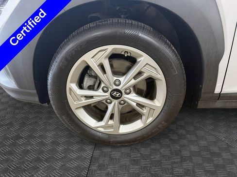 Certified 2023 Hyundai Kona SEL w/ Convenience Package image 15