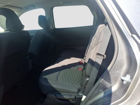 Used 2025 Nissan Pathfinder S AWD/4WD image 15