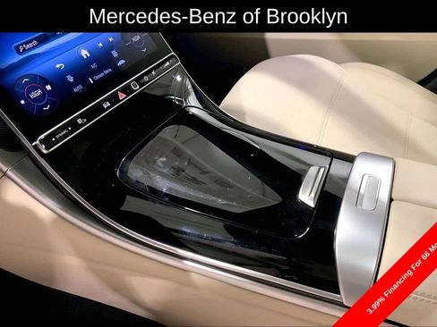 Certified 2025 Mercedes-Benz C 300 4MATIC Sedan image 18