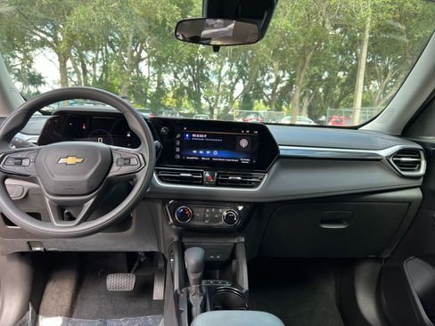 Used 2025 Chevrolet TrailBlazer LT image 27