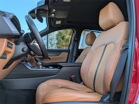 Used 2025 MAZDA CX-70 3.3 Turbo S w/ Premium Plus image 12