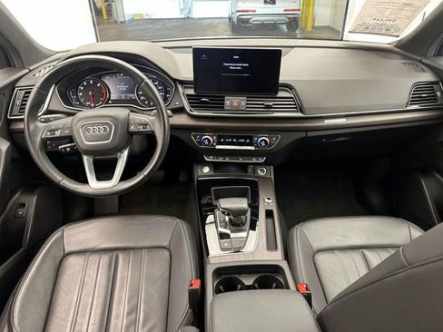Used 2023 Audi Q5 2.0T Premium w/ Convenience Package AWD/4WD image 15