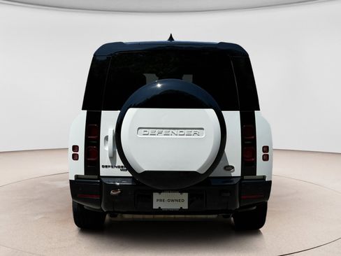 Used 2023 Land Rover Defender 130 X-Dynamic SE AWD/4WD image 4