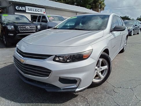 Used 2017 Chevrolet Malibu LS image 1
