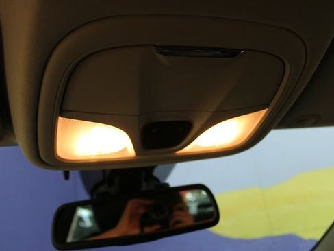 Used 2016 Chrysler 200 LX FWD image 19
