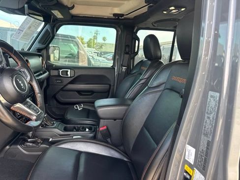 Used 2022 Jeep Gladiator Mojave w/ LED Lighting Group AWD/4WD image 10