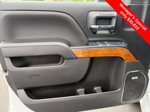 Used 2018 Chevrolet Silverado 1500 High Country AWD/4WD image 17