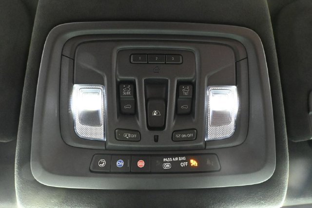 Used 2024 GMC Sierra 3500 Denali Ultimate AWD/4WD image 29