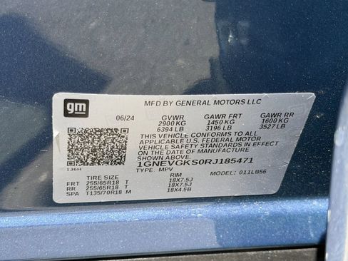 Used 2024 Chevrolet Traverse LT w/ Trailering Package AWD/4WD image 14