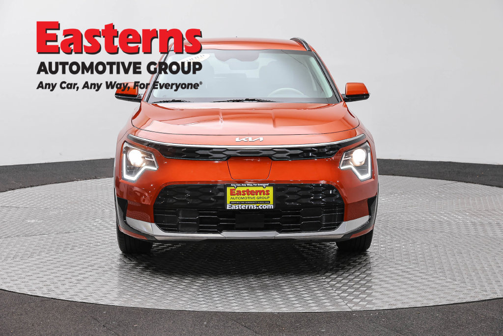 Used 2023 Kia Niro Wind w/ Wind Preserve Package FWD image 4