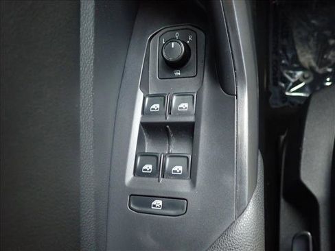 Used 2019 Volkswagen Jetta S w/ Driver Assistance Package image 21