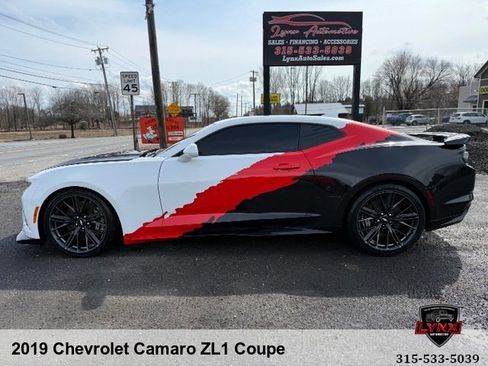 Used 2019 Chevrolet Camaro ZL1 image 2