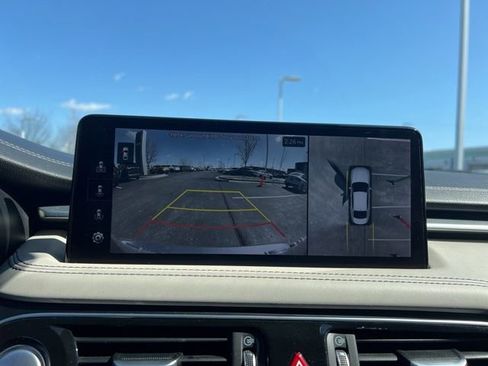 Used 2022 Genesis G70 3.3T w/ Sport Prestige Package image 19