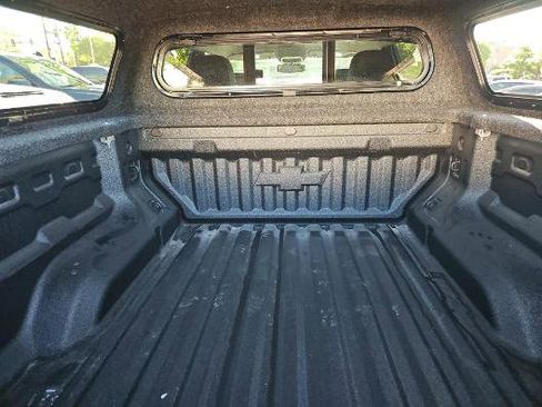 Used 2025 Chevrolet Colorado ZR2 w/ Technology Package image 12