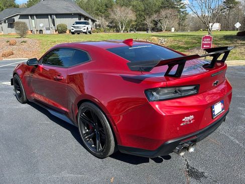 Used 2018 Chevrolet Camaro ZL1 image 17