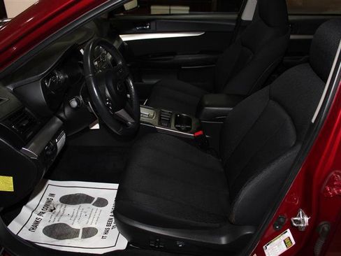 Used 2010 Subaru Legacy 2.5i Premium image 18