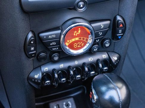 Used 2015 MINI Cooper S image 16