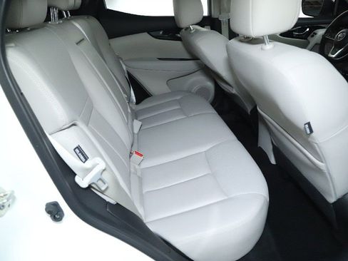 Certified 2022 Nissan Rogue Sport SL w/ Premium Package image 35