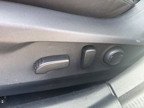 Certified 2025 Subaru Outback Premium image 24