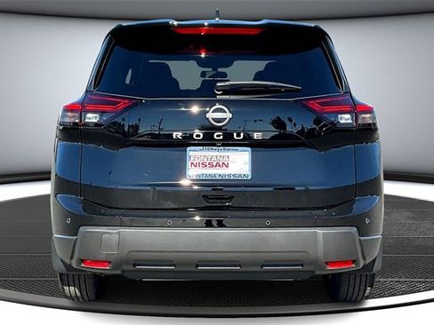 New 2026 Nissan Rogue S image 4