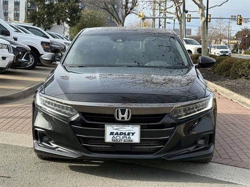 Used 2021 Honda Accord Sport image 2