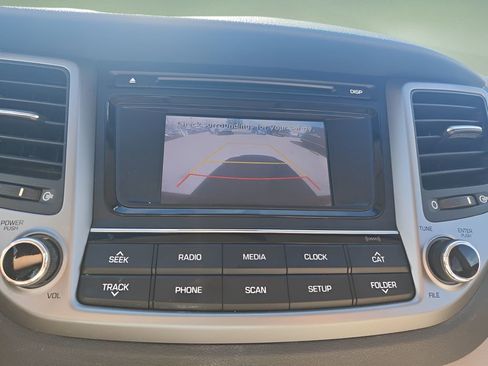 Used 2016 Hyundai Tucson Sport image 19